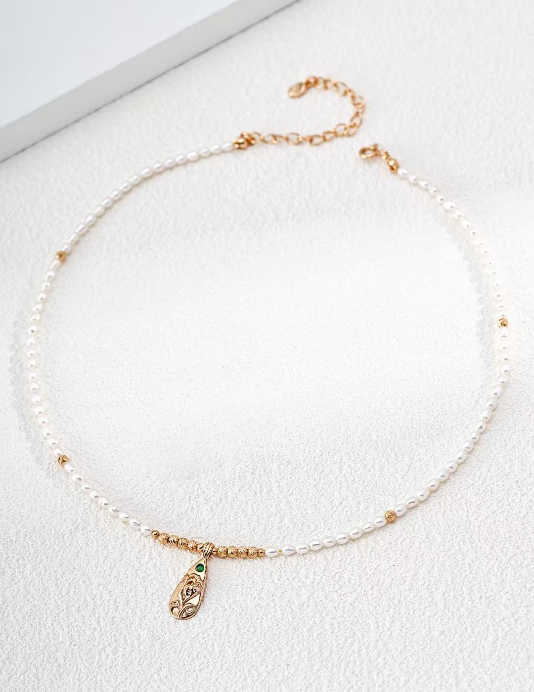 S925 Silver Zircon & Pearl Necklace · Vintage Gold · Blooming Elegance