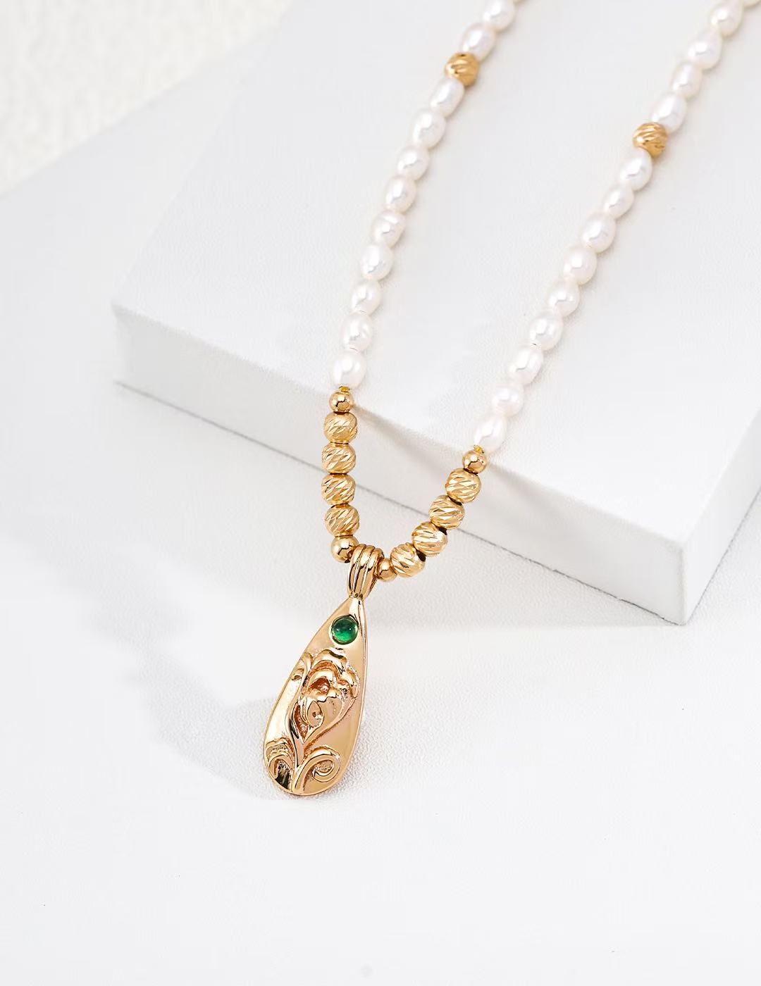S925 Silver Zircon & Pearl Necklace · Vintage Gold · Blooming Elegance