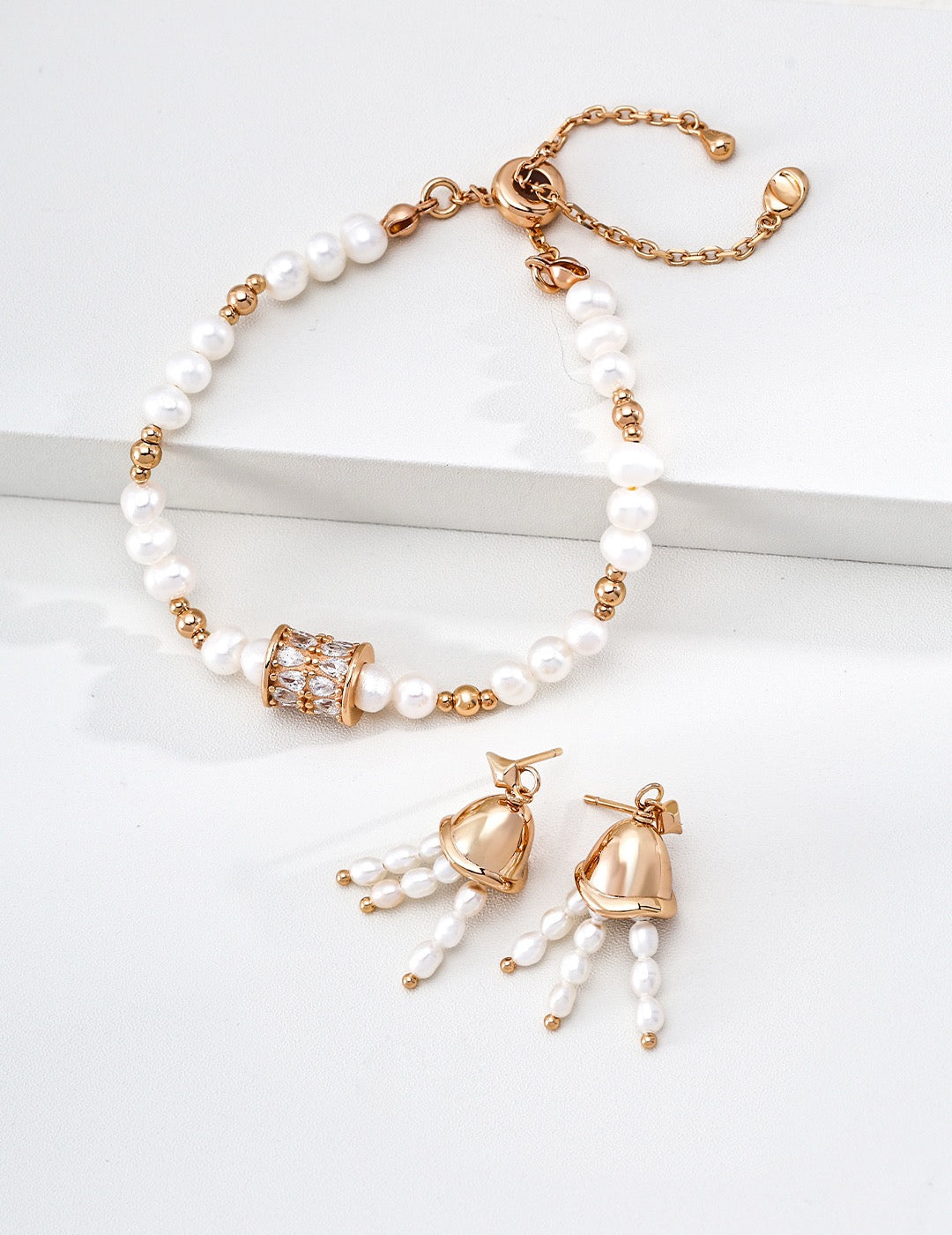 Whispering Wind · Pearl Earrings | S925 Silver · Natural Pearl · Vintage Gold & Platinum